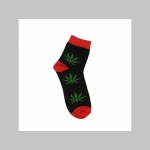 Ganja - tráva - Rasta ponožky unisex, materiál 95%polyester 5% elastan univerzálna veľkosť 35-42 farba čierno-zeleno-červená
